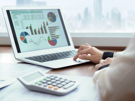 Gestão financeira para corretoras: cuide do setor da forma certa!
