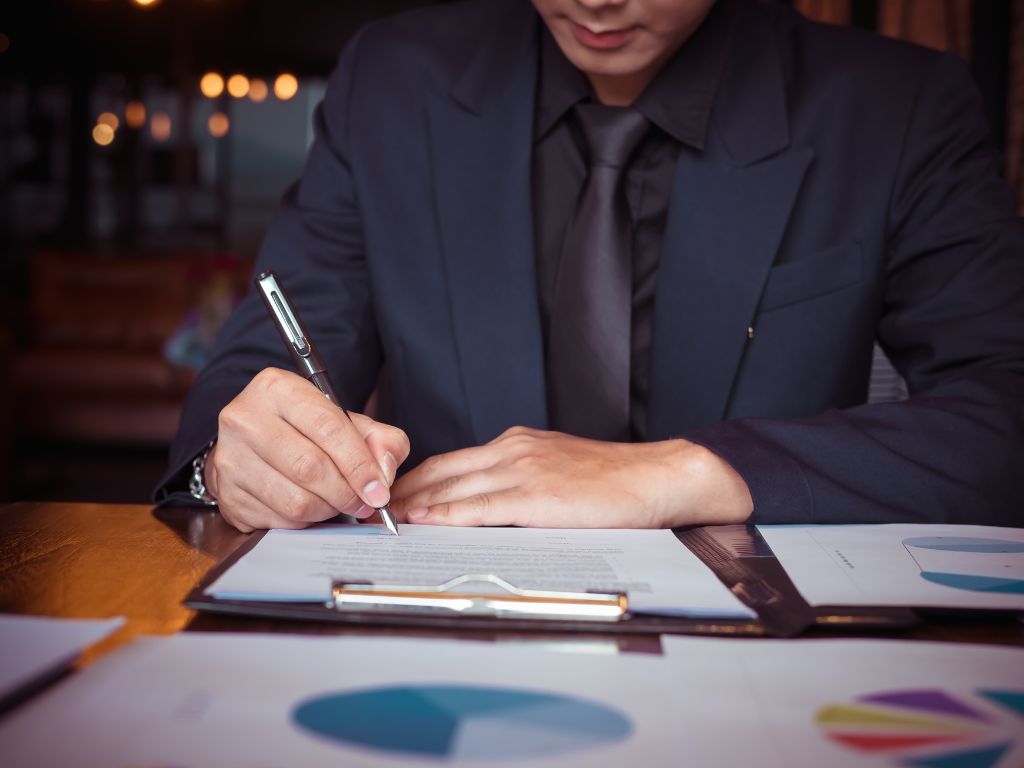 Compreender esses impactos é fundamental para o corretor atuar como verdadeiro consultor, antecipando cenários e propondo soluções adequadas para cada situação.