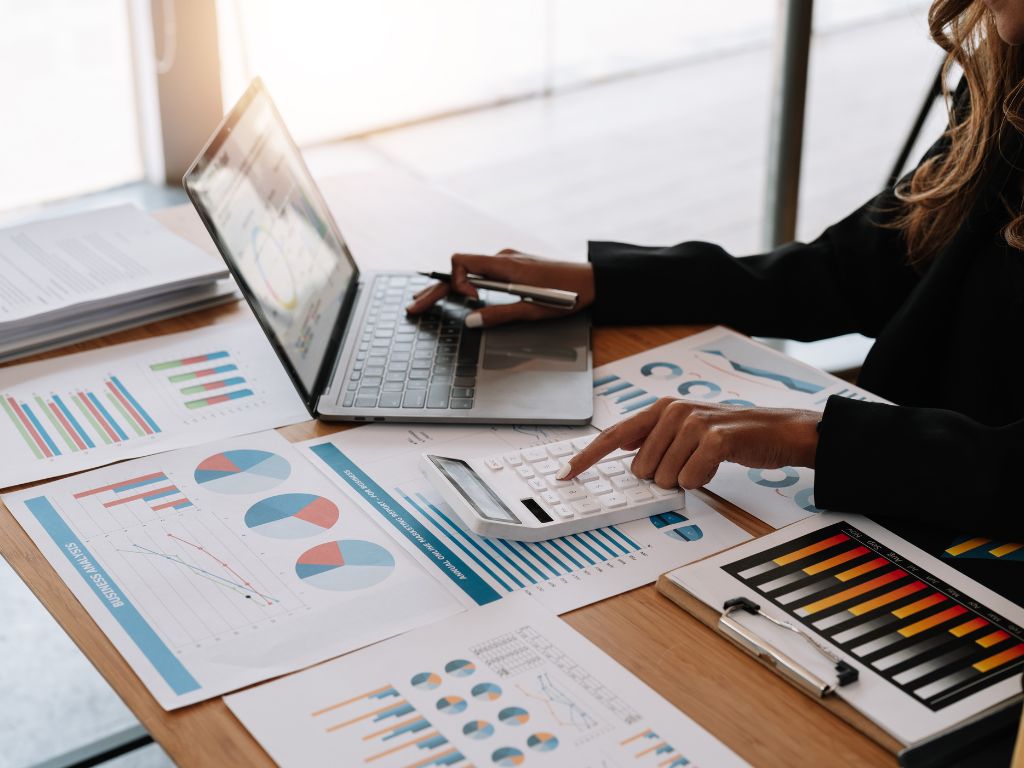 Antes de redigir qualquer proposta, invista tempo significativo para compreender completamente o perfil, necessidades e preocupações específicas do seu prospect. 