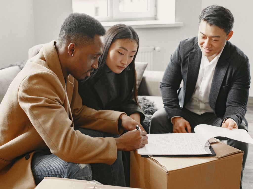 20 Melhores frases de impacto para vender seguros: trabalhe com as palavras certas na corretora!