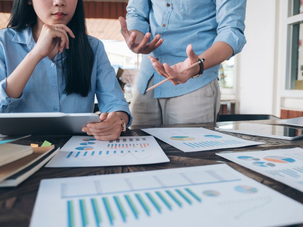 Cada risco não gerenciado representa uma oportunidade perdida de demonstrar competência técnica e construir confiança no mercado.