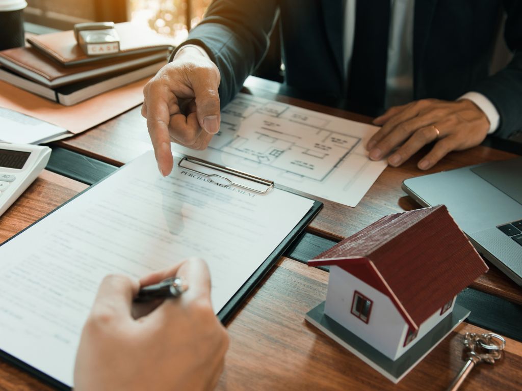 A escolha entre os sindicato de corretores de seguros certos pode fazer uma diferença significativa na sua carreira, então vale a pena pesquisar e conversar com a equipe antes de tomar a decisão final.