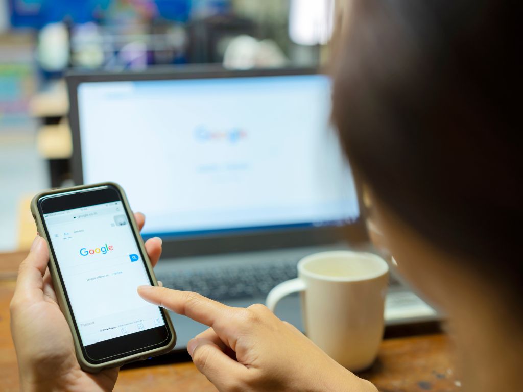 Descubra como usar Google Ads para corretores de seguros e aumente suas vendas com campanhas segmentadas. Guia prático com estratégias comprovadas.