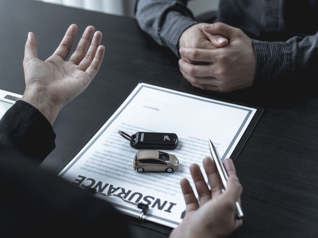 Descubra 7 estratégias comprovadas para aumentar as vendas de seguros e elevar as comissões da sua equipe. Guia prático com técnicas testadas pelo mercado.