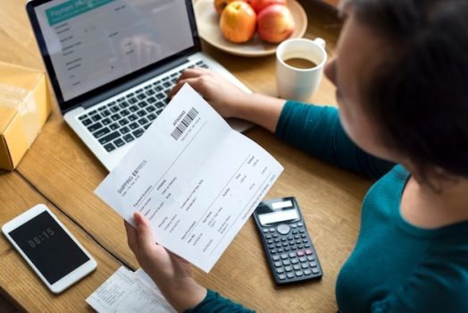 Controle de parcelas e inadimplência na corretora de seguros